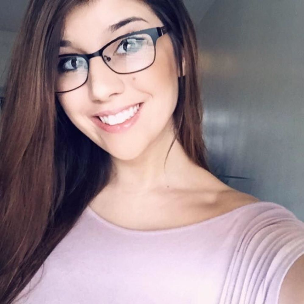 Meet your Posher, Destiny